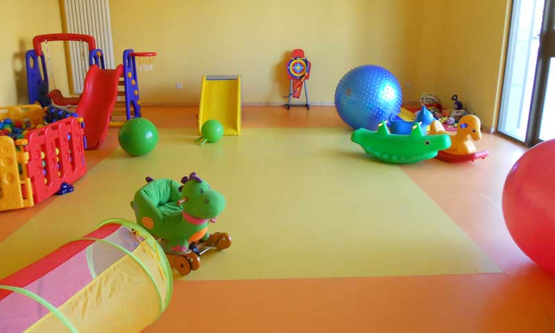 幼兒園地板安全問題關(guān)乎青少年健康