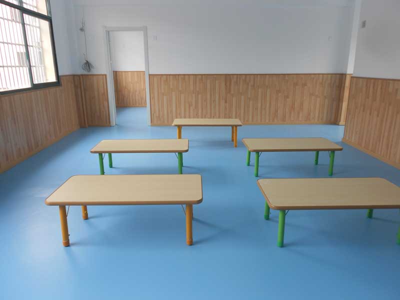 幼兒園地膠 幼兒園地膠提升競(jìng)爭(zhēng)力從增加功能性入手