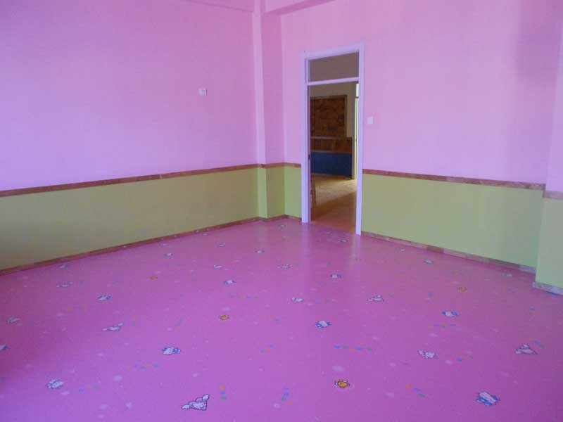 pvc地板與瓷磚、木地板、地毯相比有哪些優(yōu)勢(shì)呢？