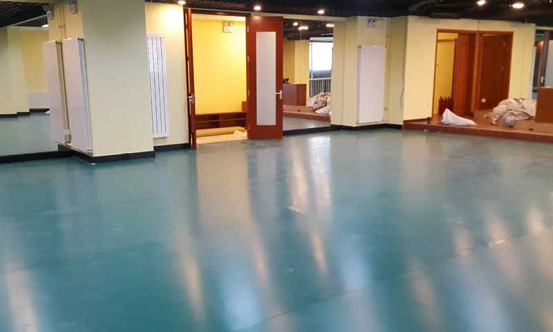 舞蹈室地板膠 舞蹈室地板膠企業(yè)要?jiǎng)?chuàng)新銷(xiāo)售渠道