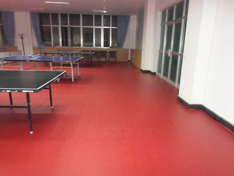 pvc地板是怎么制作出來(lái)的呢？